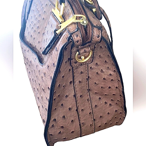 LONDON FOG TAUPE AUTHENTIC OSTRICH LEATHER PRISTINE CONDITION - Picture 6 of 11